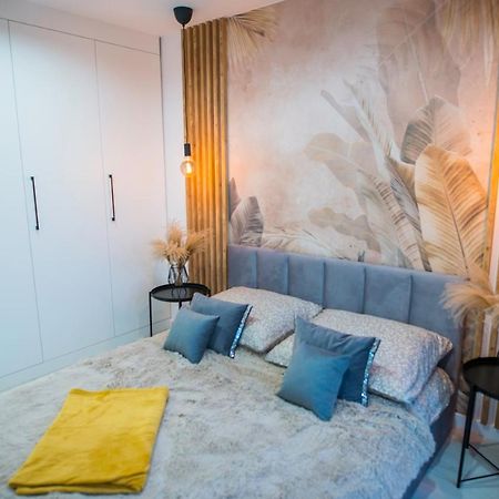 Nowoczesny Apartament Ludova Biskupiec  Eksteriør bilde