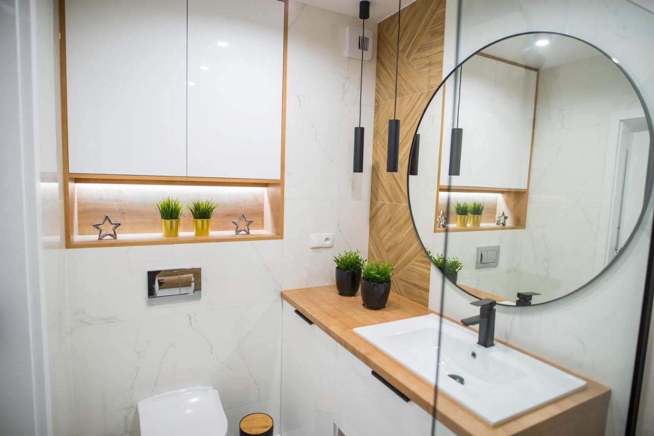Nowoczesny Apartament Ludova Biskupiec  Eksteriør bilde