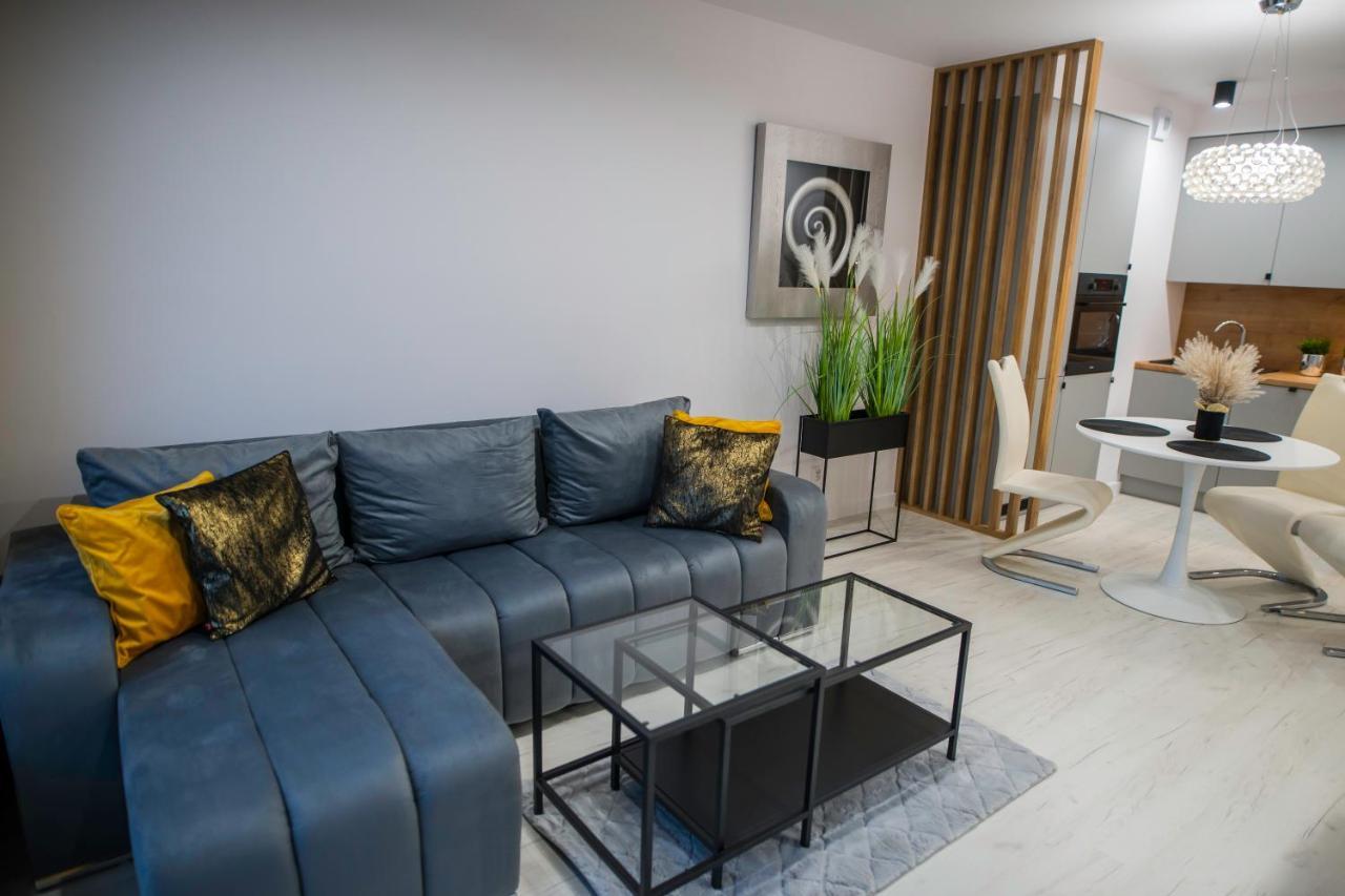 Nowoczesny Apartament Ludova Biskupiec  Eksteriør bilde