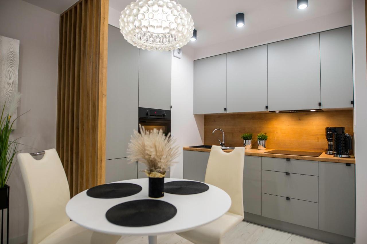 Nowoczesny Apartament Ludova Biskupiec  Eksteriør bilde