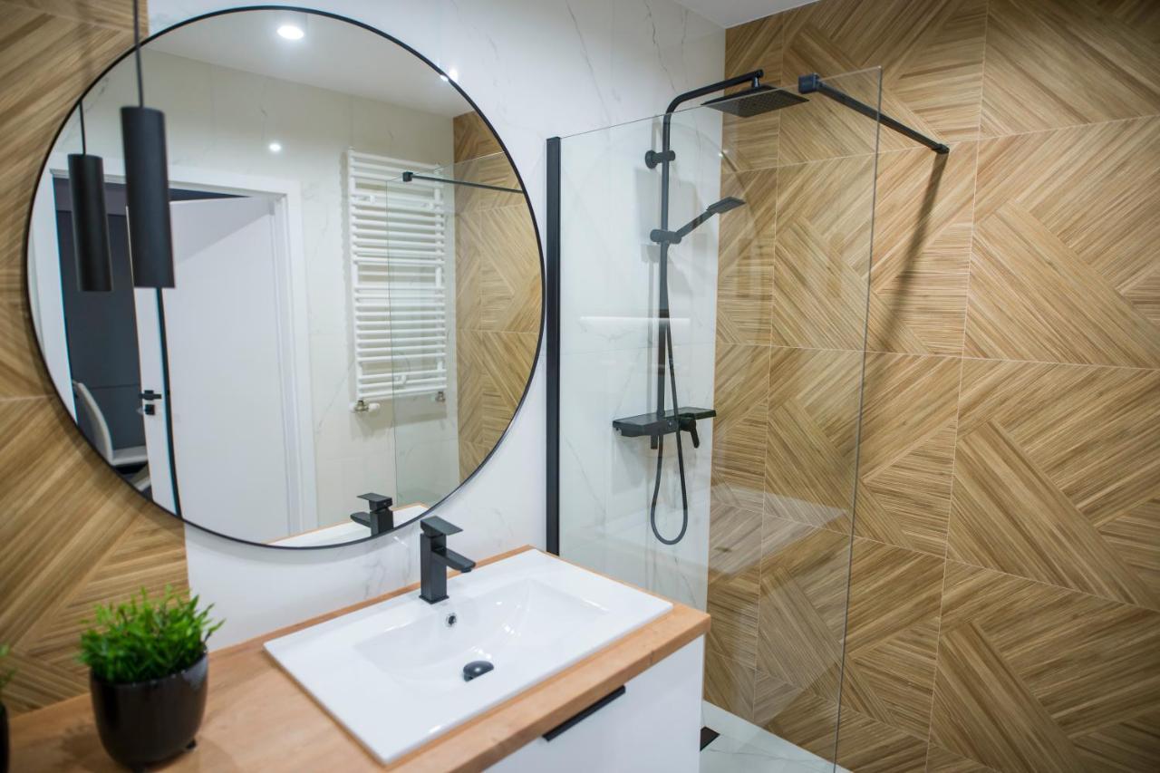 Nowoczesny Apartament Ludova Biskupiec  Eksteriør bilde